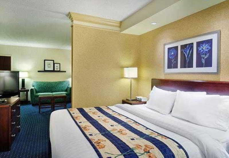 Springhill Suites Detroit Southfield Eksteriør billede
